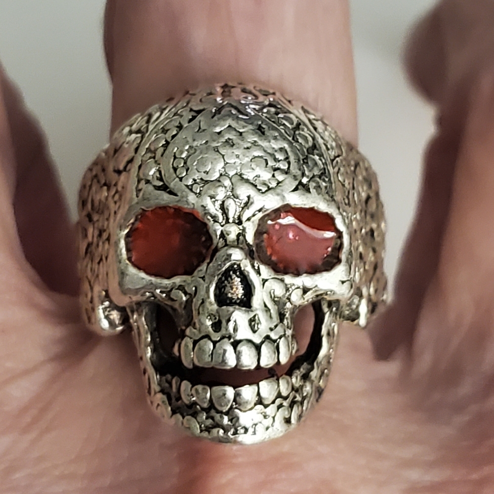 Silvertone Skull Ring